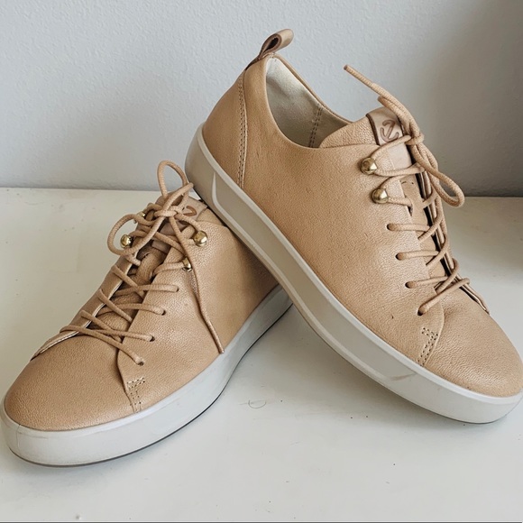 ecco gillian sneaker